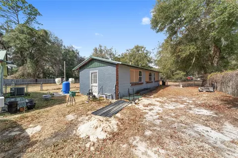 Exterior - 7075 SE Highway 25a, Belleview, FL 34420 photo 9 of 15