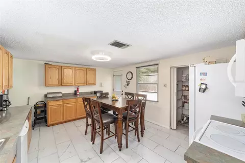 Kitchen - 7075 SE Highway 25a, Belleview, FL 34420 photo 2 of 5