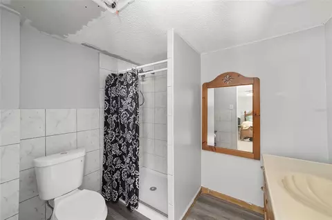 Bath - 7075 SE Highway 25a, Belleview, FL 34420 photo 1 of 3