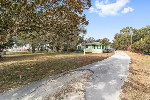 Exterior - 7075 SE Highway 25a, Belleview, FL 34420 photo 12 of 15