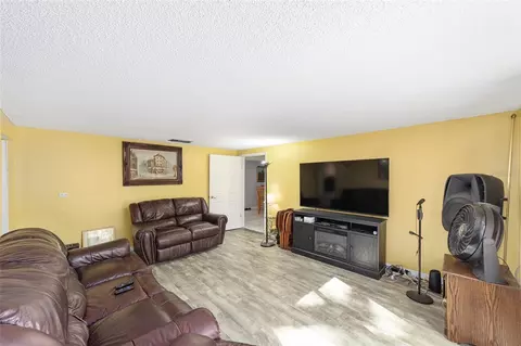 Living - 7075 SE Highway 25a, Belleview, FL 34420 photo 2 of 2