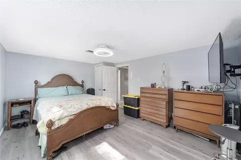Bedroom - 7075 SE Highway 25a, Belleview, FL 34420 photo 1 of 4