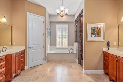 Bath - 12610 NW Gainesville Rd, Reddick, FL 32686 photo 1 of 8