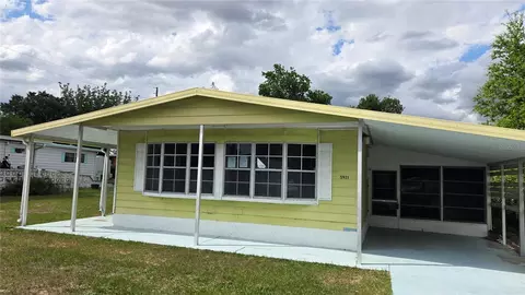 5921 SW 63rd St, Ocala, FL 34474