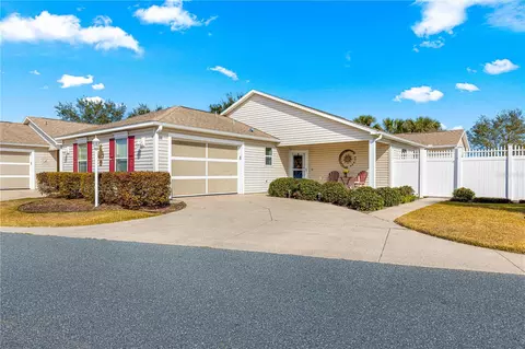 1941 Yellow Pine Pl, The Villages, FL 32162