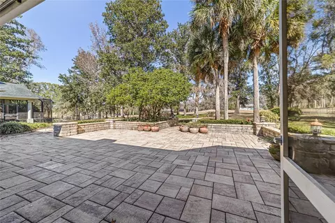 Exterior - 7939 SE 12th Cir, Ocala, FL 34480 photo 11 of 14