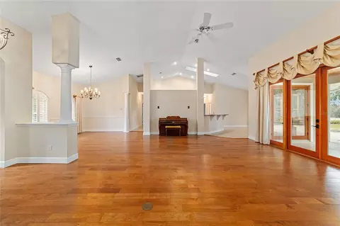 Living - 7939 SE 12th Cir, Ocala, FL 34480 photo 8 of 20
