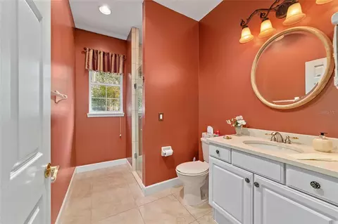 Bath - 7939 SE 12th Cir, Ocala, FL 34480 photo 4 of 6