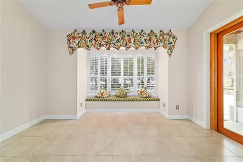Living - 7939 SE 12th Cir, Ocala, FL 34480 photo 12 of 20