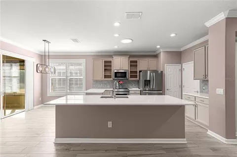 Kitchen - 9256 SW 66th Loop, Ocala, FL 34481 photo 4 of 5