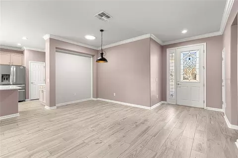 Living - 9256 SW 66th Loop, Ocala, FL 34481 photo 1 of 6