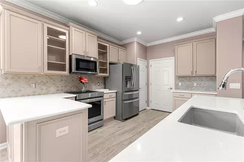 Kitchen - 9256 SW 66th Loop, Ocala, FL 34481 photo 5 of 5