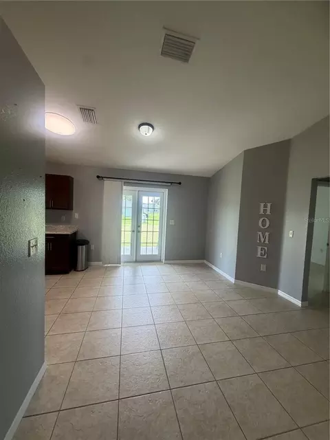 Living - 61 Walnut Dr, Ocala, FL 34480 photo 2 of 2