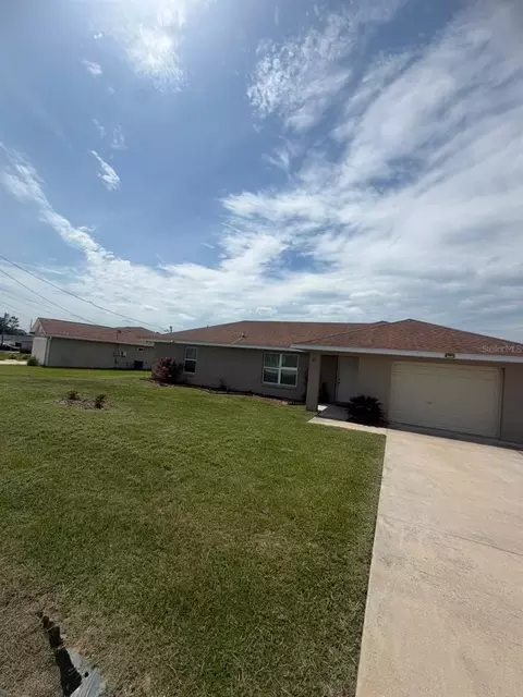 Exterior - 61 Walnut Dr, Ocala, FL 34480 photo 2 of 6