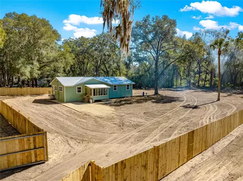 17449 NE 17 Ct, Citra, FL 32113