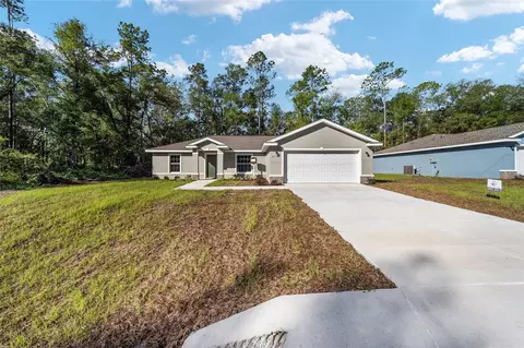 8836 N Sandree Dr, Citrus Springs, FL 34434