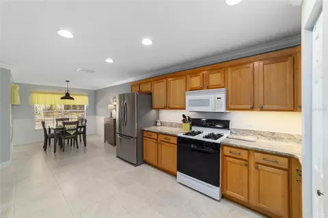 Kitchen - 8125 SW 81st Loop, Ocala, FL 34476 photo 3 of 7