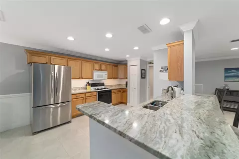 Kitchen - 8125 SW 81st Loop, Ocala, FL 34476 photo 7 of 7