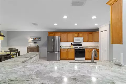 Kitchen - 8125 SW 81st Loop, Ocala, FL 34476 photo 2 of 7