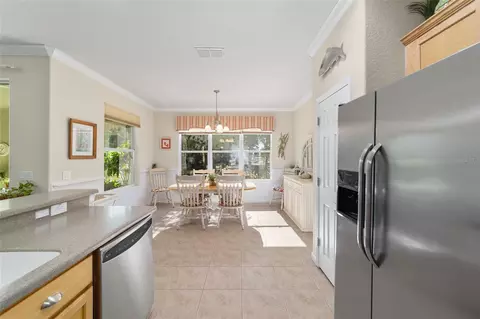 Kitchen - 9419 SW 66th Loop, Ocala, FL 34481 photo 5 of 5