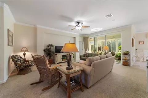 Living - 9419 SW 66th Loop, Ocala, FL 34481 photo 2 of 5
