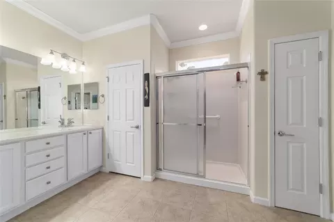 Bath - 9419 SW 66th Loop, Ocala, FL 34481 photo 2 of 3