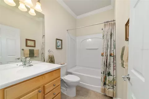 Bath - 9419 SW 66th Loop, Ocala, FL 34481 photo 3 of 3