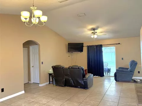 Living - 18 Pine Course Loop, Ocala, FL 34472 photo 2 of 2