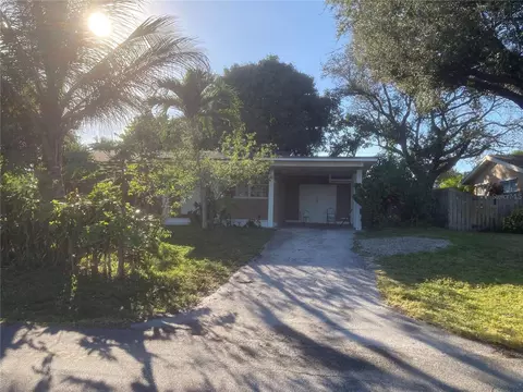 2873 SE 1st Pl, Boynton Beach, FL 33435