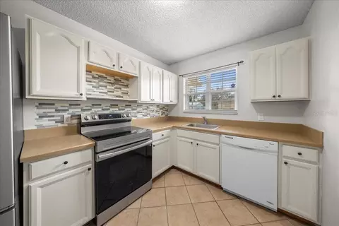 Kitchen - 544 Silver Course Ct, Ocala, FL 34472 photo 1 of 1