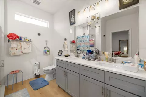 Bath - 4143 SW 133rd Loop, Ocala, FL 34473 photo 2 of 3