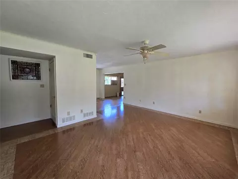 Living - 1324 SE 33rd Ter, Ocala, FL 34471 photo 1 of 4
