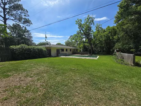 Exterior - 1324 SE 33rd Ter, Ocala, FL 34471 photo 3 of 6