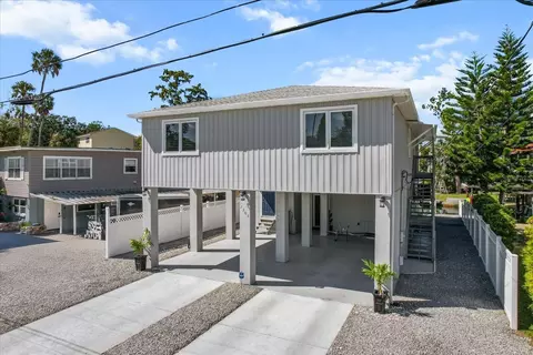 Exterior - 7305 Tropical Dr, Weeki Wachee, FL 34607 photo 3 of 13
