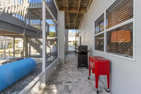 Exterior - 7305 Tropical Dr, Weeki Wachee, FL 34607 photo 10 of 13