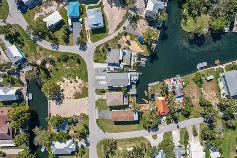 View/Area - 7305 Tropical Dr, Weeki Wachee, FL 34607 photo 6 of 9
