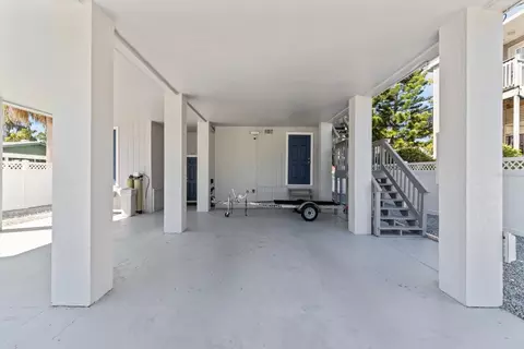 Exterior - 7305 Tropical Dr, Weeki Wachee, FL 34607 photo 11 of 13