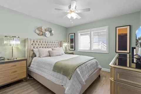 Bedroom - 7305 Tropical Dr, Weeki Wachee, FL 34607 photo 3 of 6