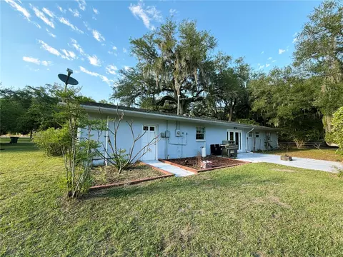 Exterior - 20934 Third Ave, Dunnellon, FL 34431 photo 12 of 13