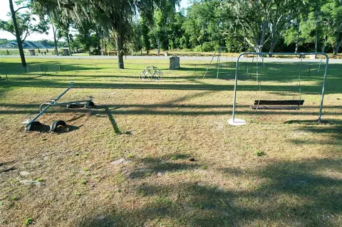 View/Area - 20934 Third Ave, Dunnellon, FL 34431 photo 7 of 9