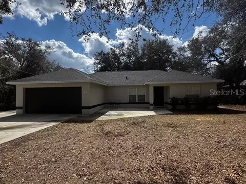 76 Fisher Way Trl, Ocklawaha, FL 32179