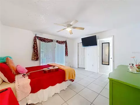 Bedroom - 76 Teak Loop, Ocala, FL 34472 photo 6 of 8