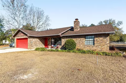 825 NE 165th St, Citra, FL 32113