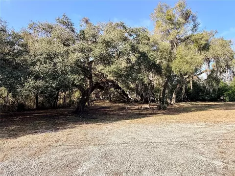 5666 S Florida Ave, Floral City, FL 34436