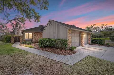 1731 SE Clatter Bridge Rd, Ocala, FL 34471
