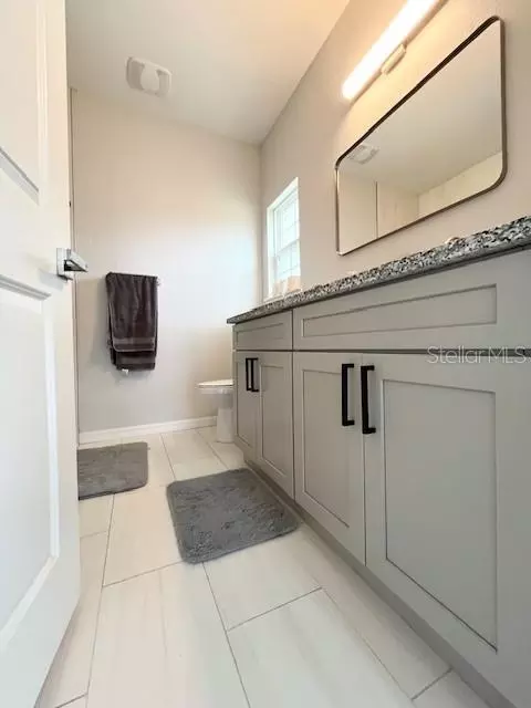 Bath - 900 NE 150th Ct, Williston, FL 32696 photo 3 of 7
