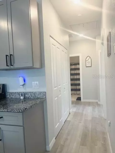 Entry Way - 900 NE 150th Ct, Williston, FL 32696 photo 2 of 2