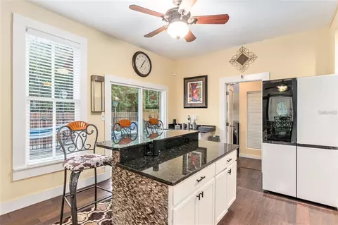Kitchen - 44 SE 9th Ter, Ocala, FL 34471 photo 1 of 9