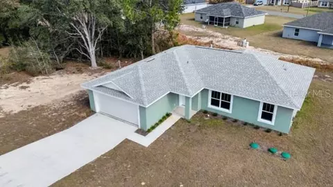 25 Locust Loop Ln, Ocala, FL 34472