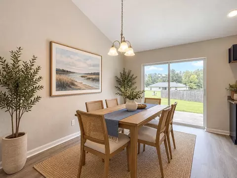 Dining - 178 Pine Crse, Ocala, FL 34472 photo 1 of 2